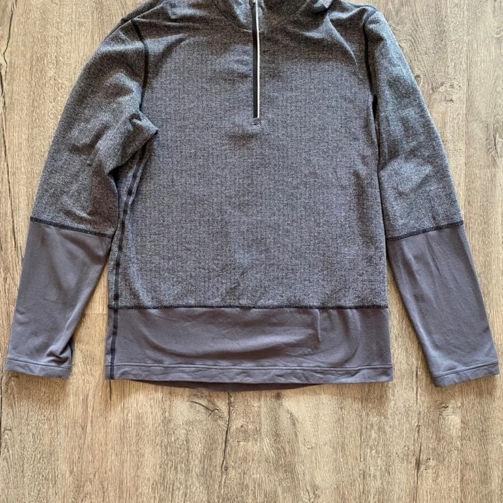 Lululemon Womens Long Sleeve 1/2 Zip Heathered Black/Gray Size 6 - Picture 6 of 7